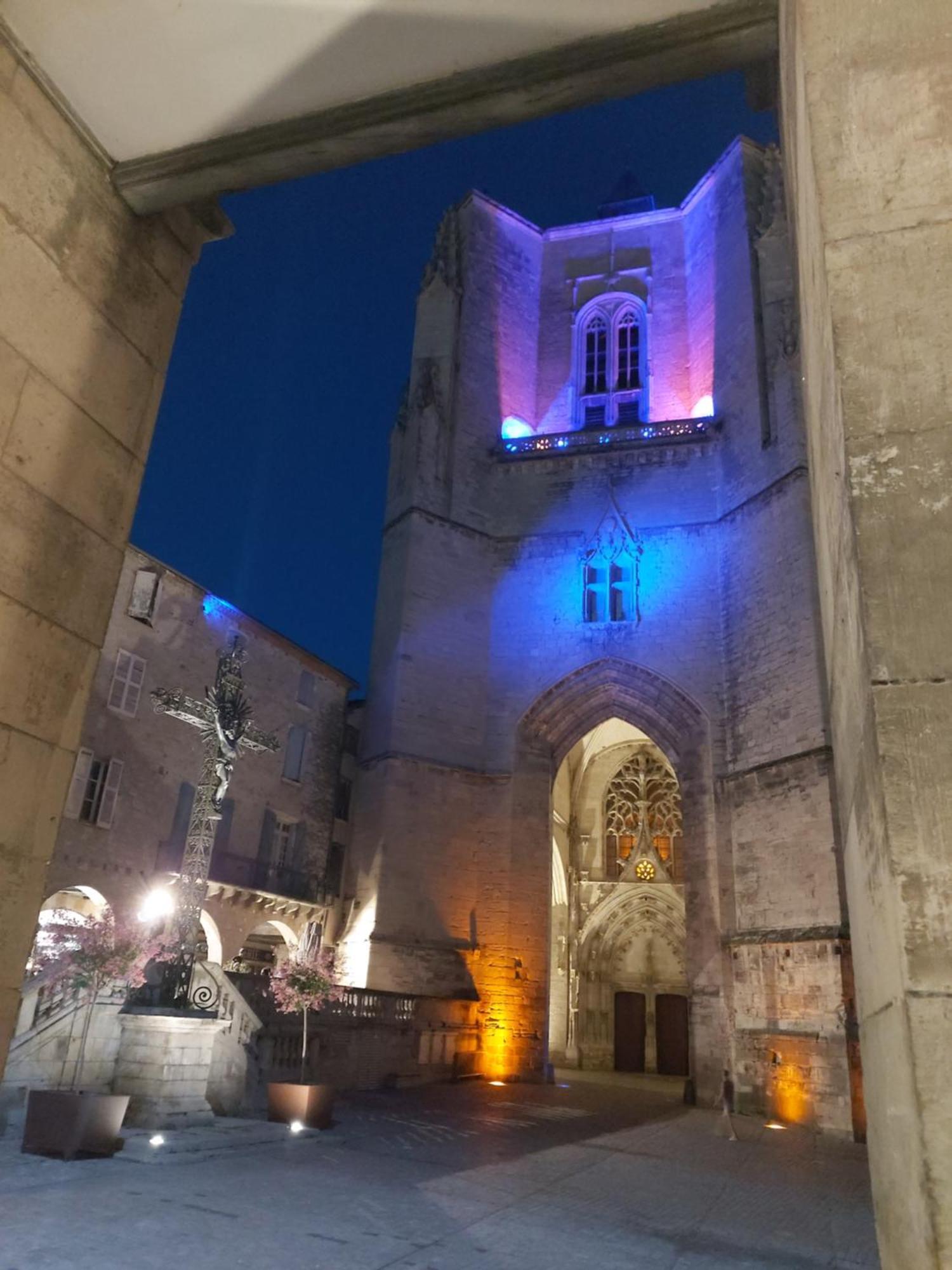 Le Saint-Georges Leilighet Villefranche-de-Rouergue Eksteriør bilde